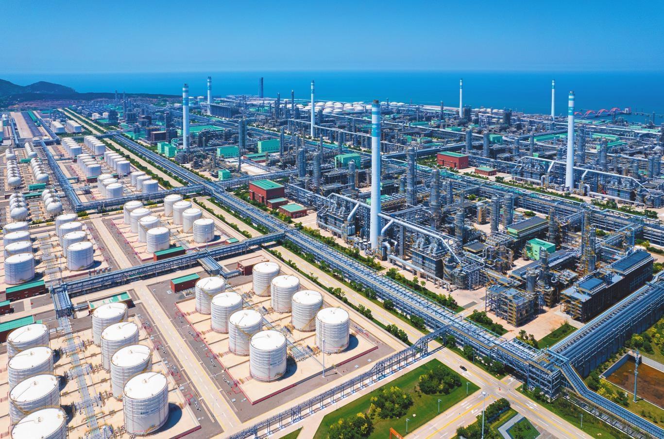 七根煙囪背后的生態(tài)賬本 大連產業(yè)的綠色轉型之路